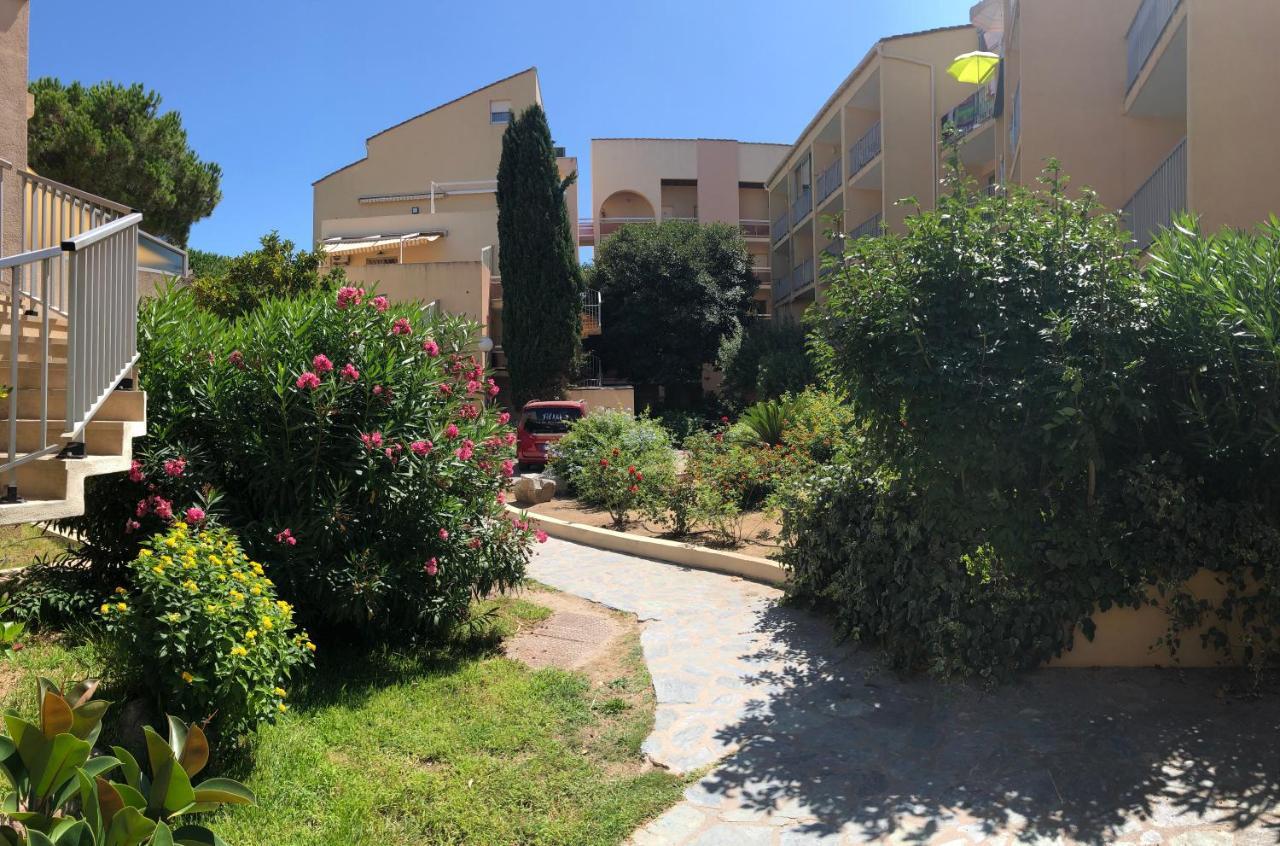 דירות קאלבי Duplex Renove Les Pieds Dans L'Eau מראה חיצוני תמונה